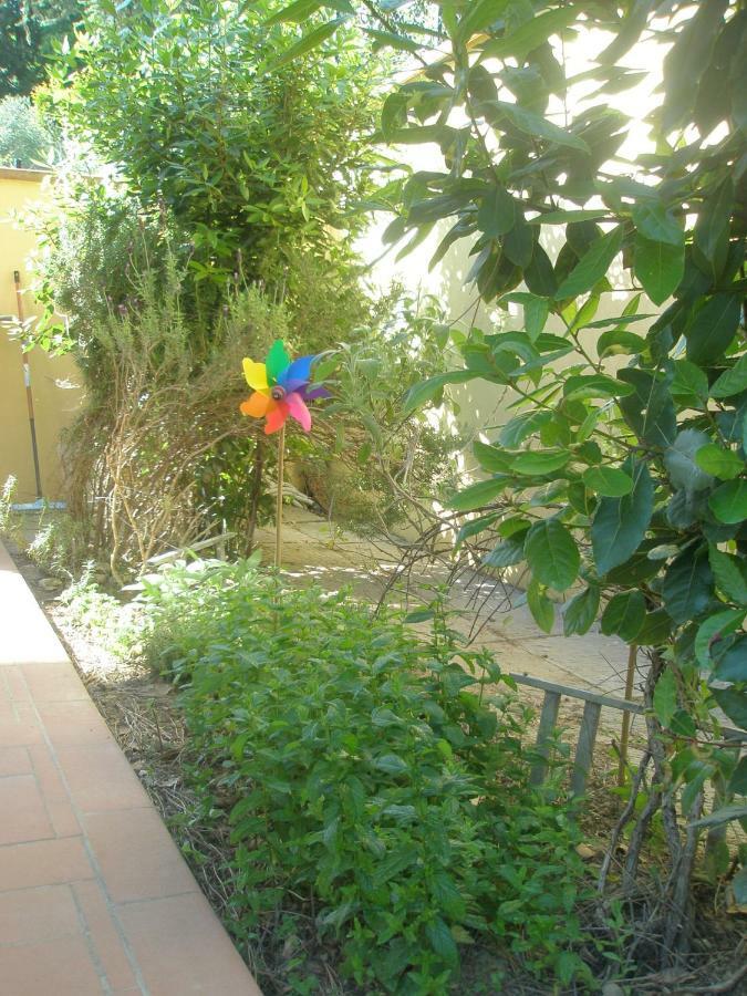 B&B La Rondine Tra Pisa E Lucca San Giuliano Terme Extérieur photo
