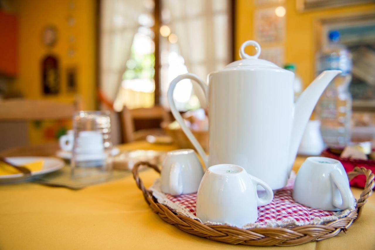 B&B La Rondine Tra Pisa E Lucca San Giuliano Terme Extérieur photo